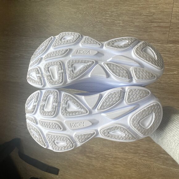 HOKA | Women's Bondi 8 White Running Shoes | Size 7.5 - Picture 6 of 6